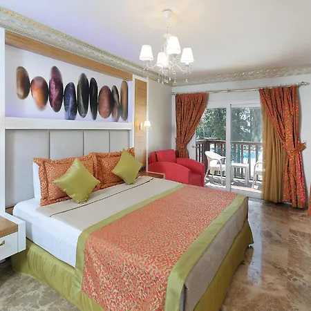 Hotel Camelot 3*